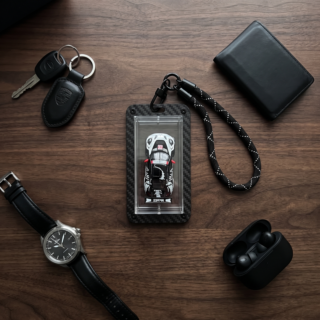 KP Design Pit Pass carbon-fibre keychain case for a 1:64 car