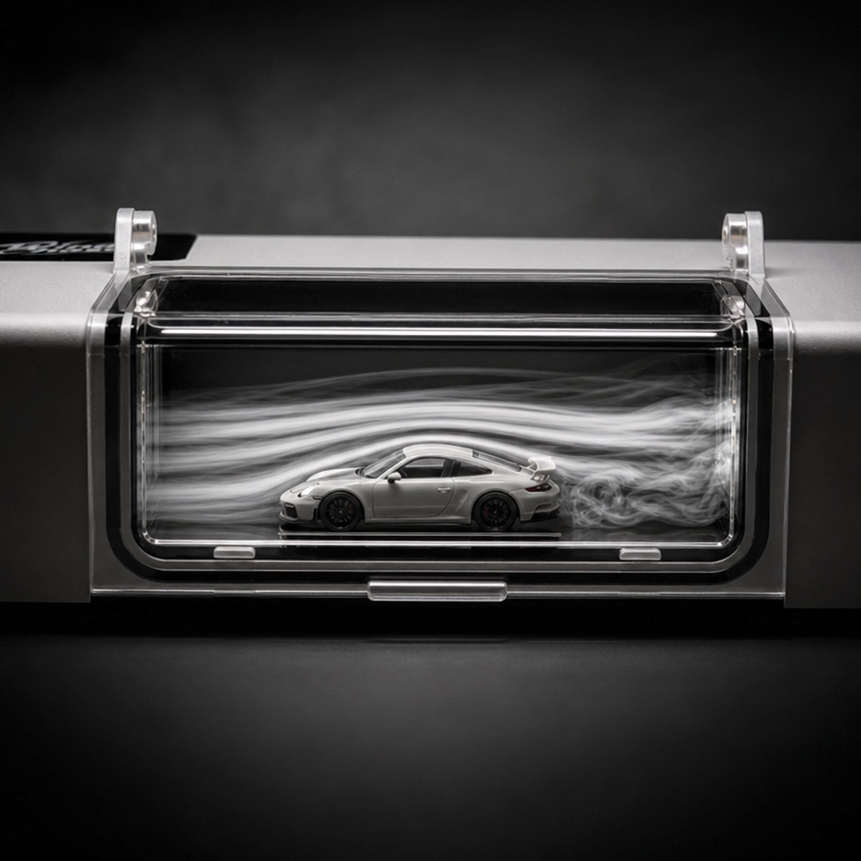 KP Design WindChaser — desktop fog-tunnel display for a 1:64 diecast car